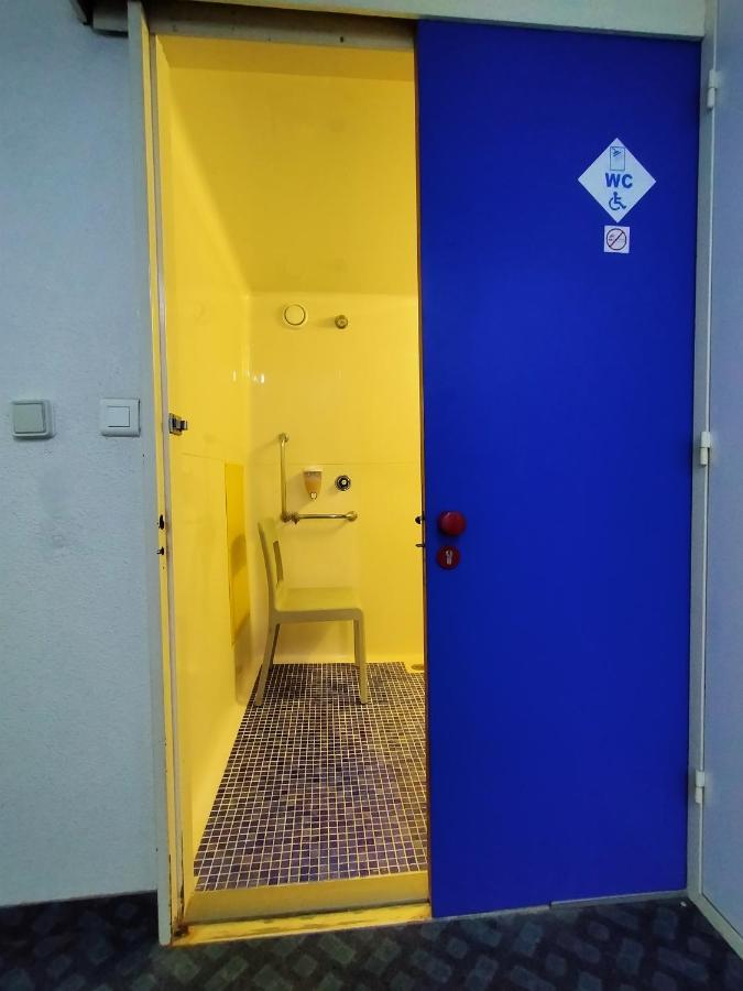 Hotel Thania 프롱티냥 외부 사진