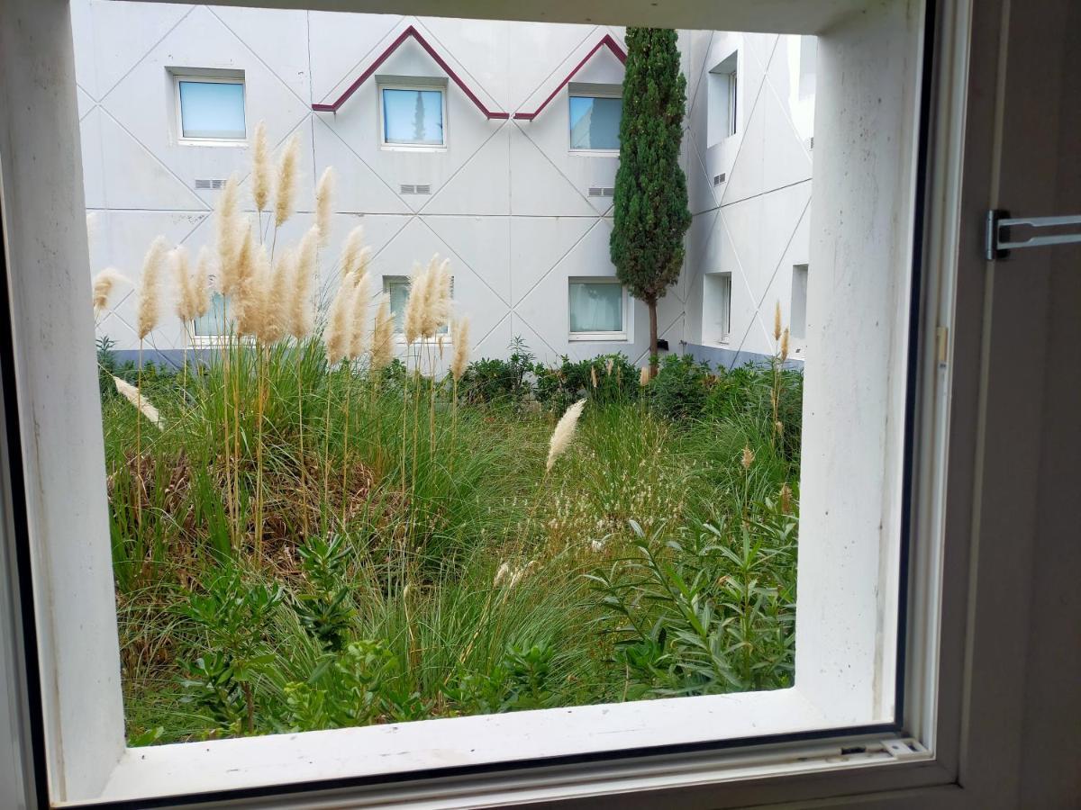 Hotel Thania 프롱티냥 외부 사진