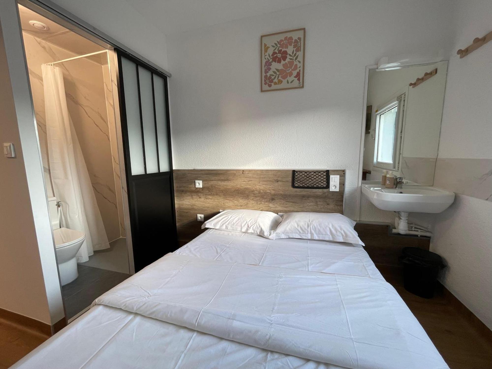 Hotel Thania 프롱티냥 외부 사진